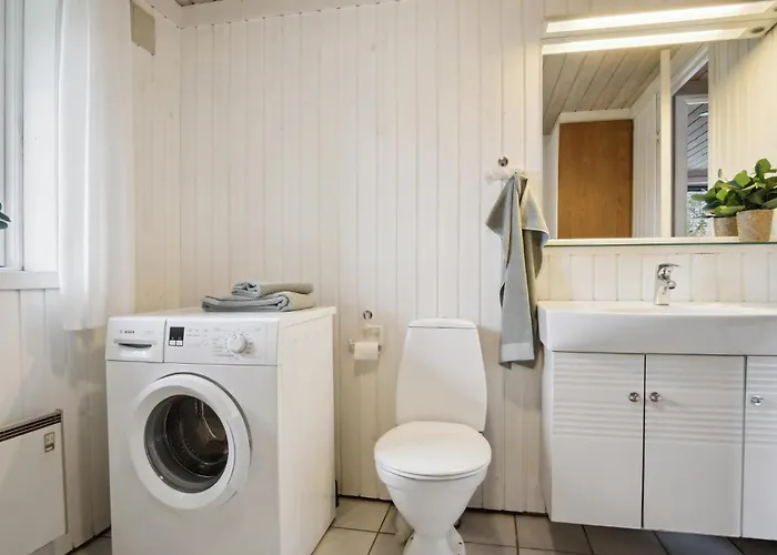 Three-bedroom In Hvide Sande 別荘 *